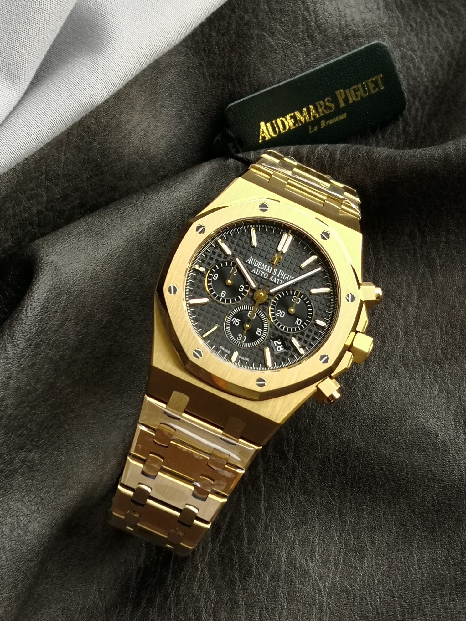 Audemars Piguet Om 26320or.oo.1220or.01 Watch Case Dial, Grande Tapisserie Hands. 7750 Chronographmovement,41