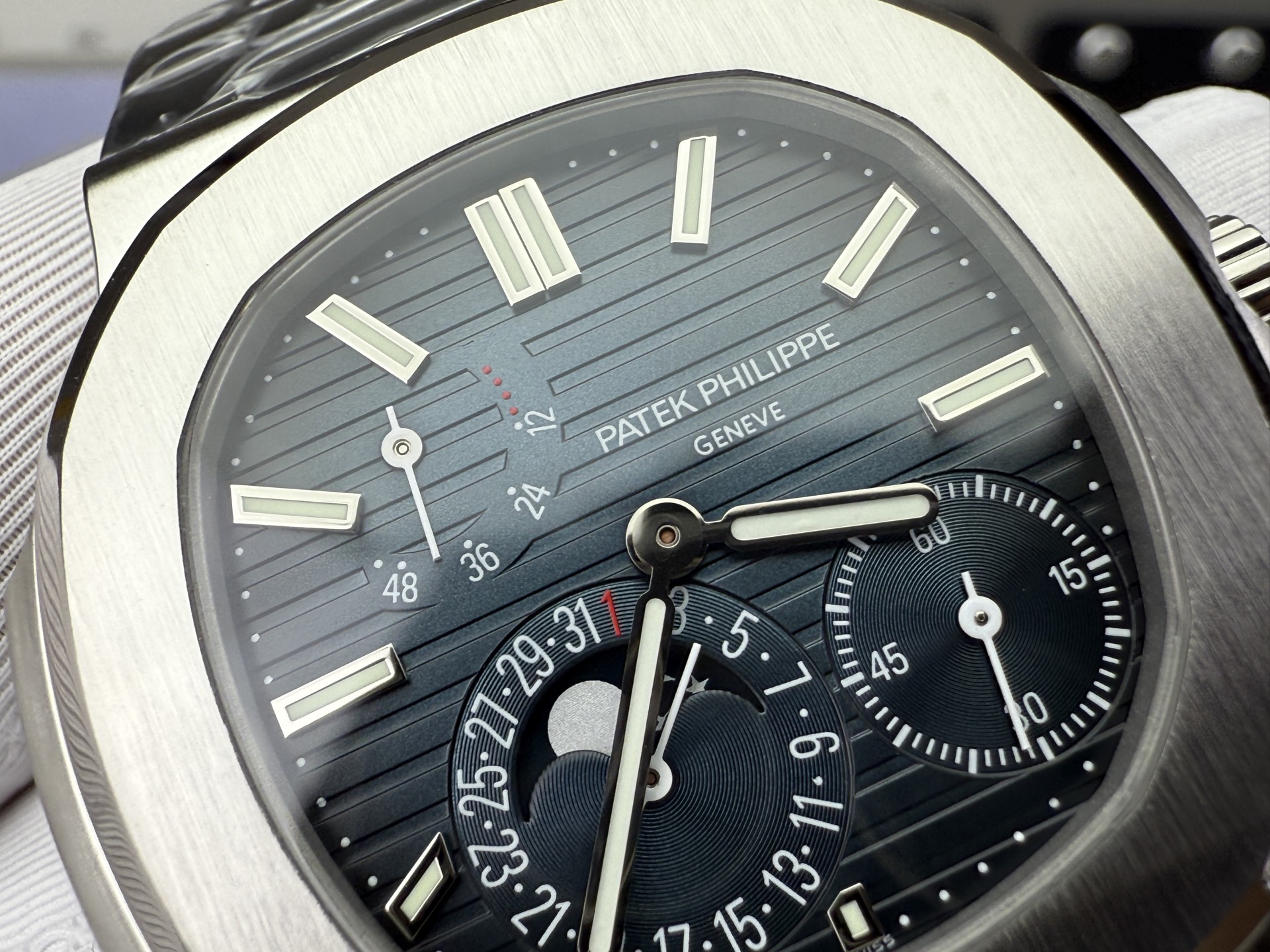 Patek Philippe Ppf 5712 V3 /40 mm /240