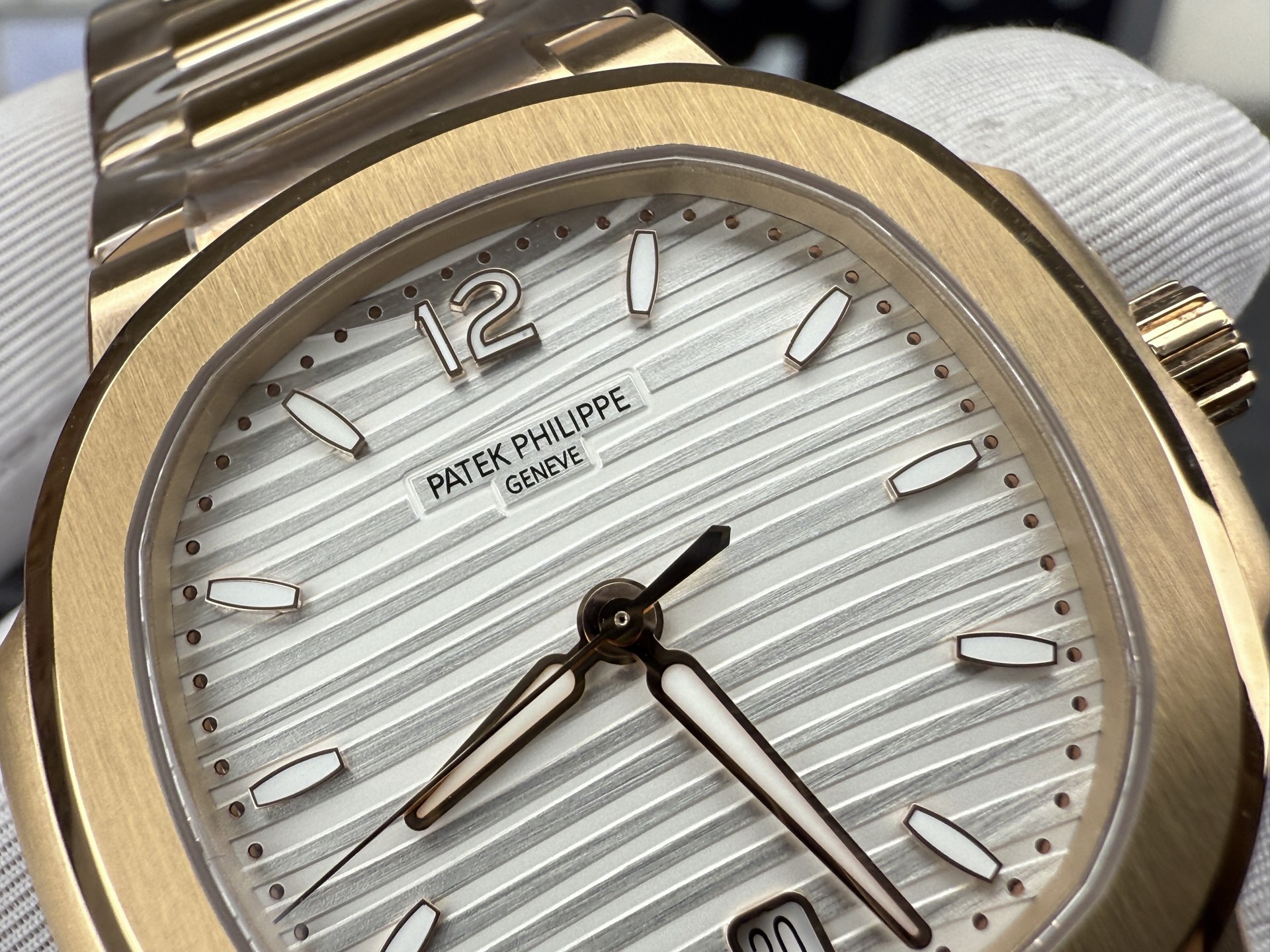 Patek Philippe Ppf 7118 /2 mm /330
