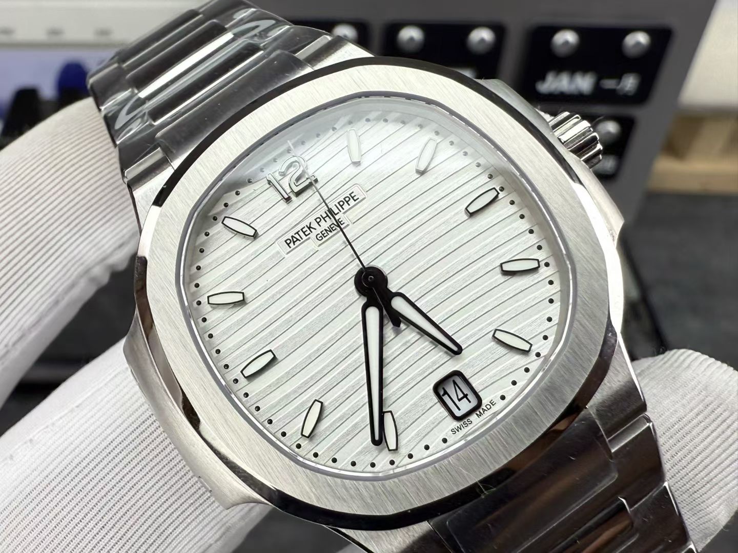 Patek Philippe Ppf 7118 /2 mm /330