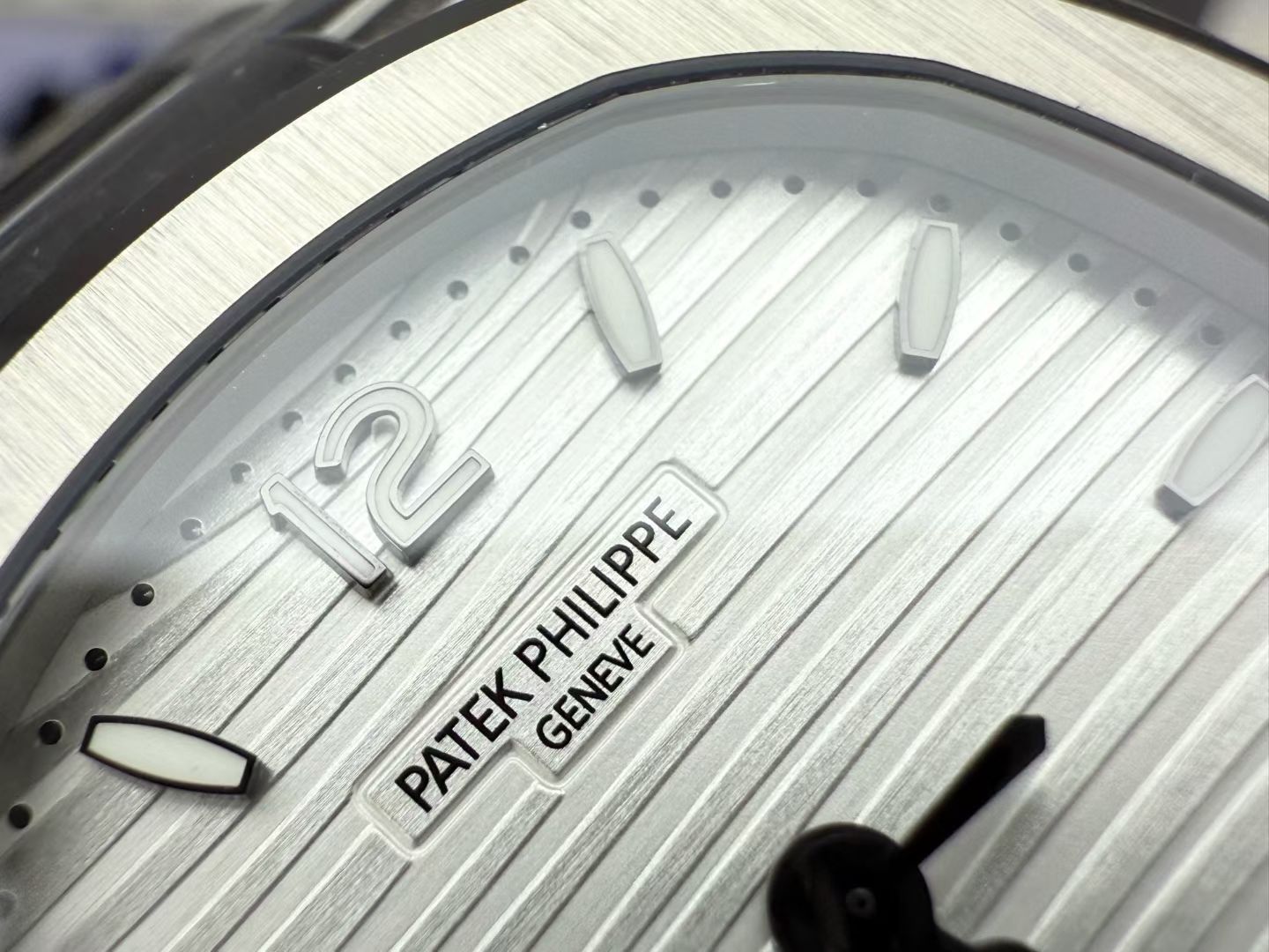 Patek Philippe Ppf 7118 /2 mm /330