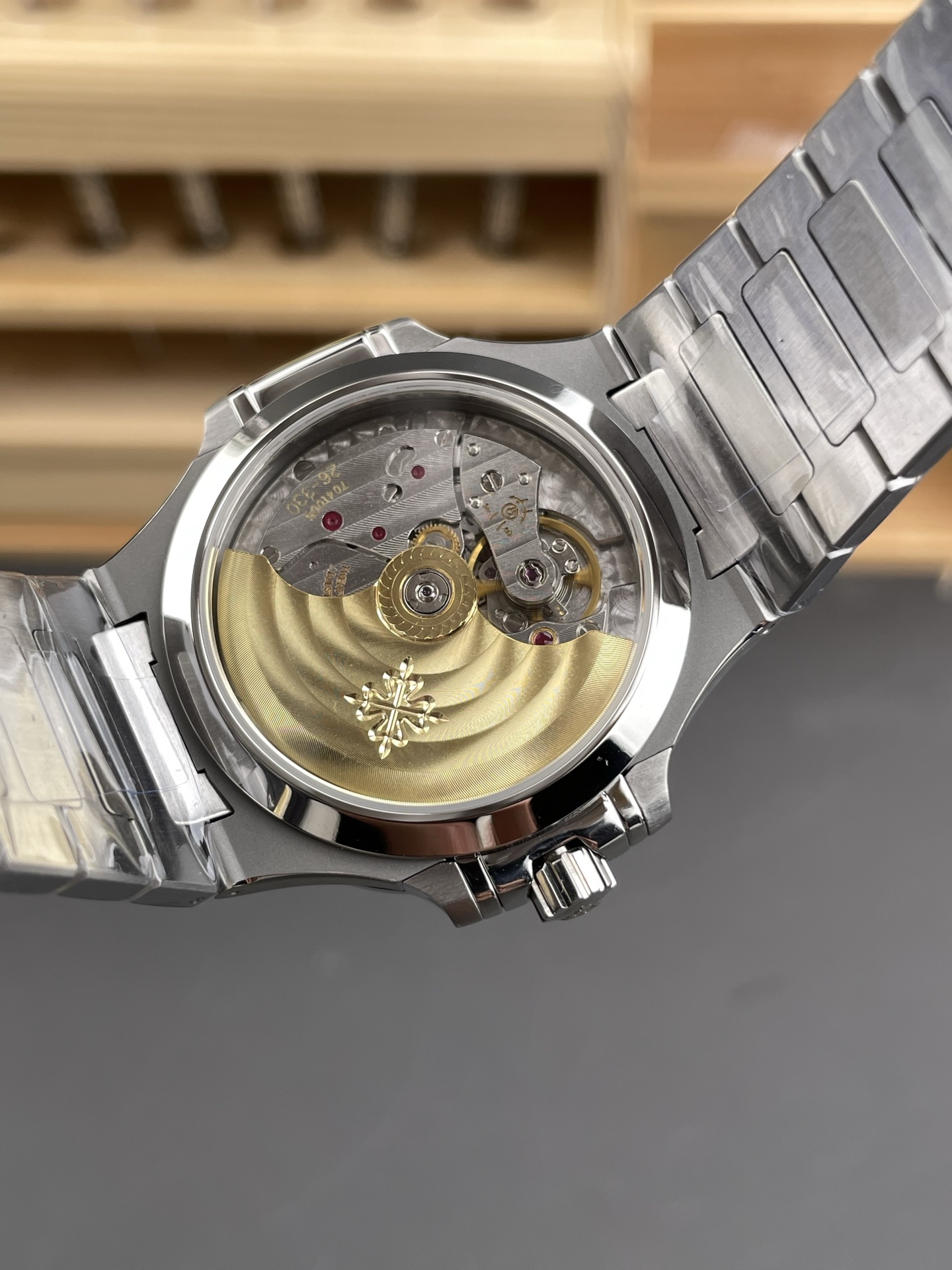 Patek Philippe Ppf 7118 /2 mm /330