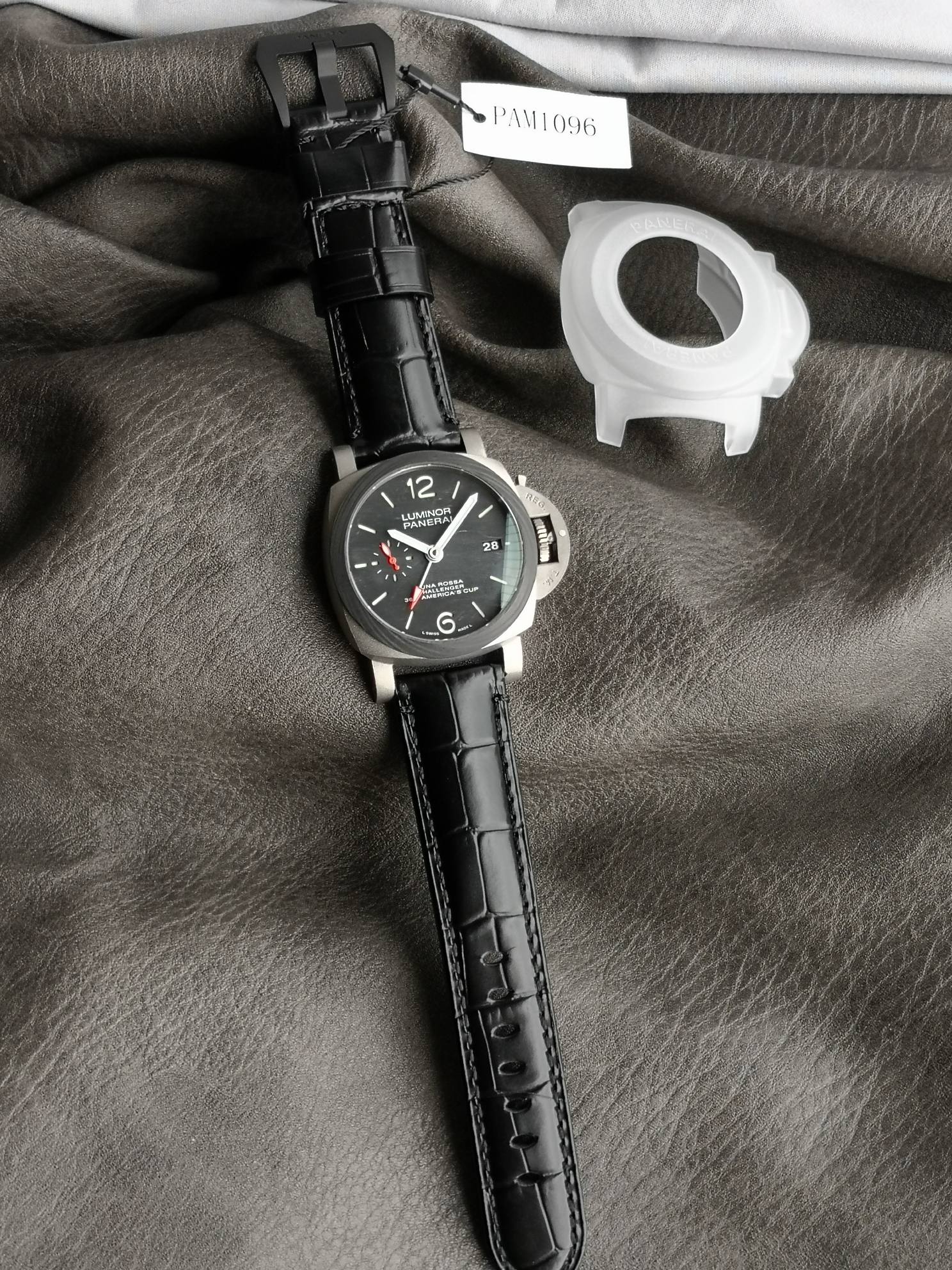 Panerai Sb Pam01096 ,titaniumwatch Case Watch Strap,scafotech Tm Dial, Super-luminova Luminous Luna Rossa Challenger 36th Americas Cup P.9010/gmt Movement,42