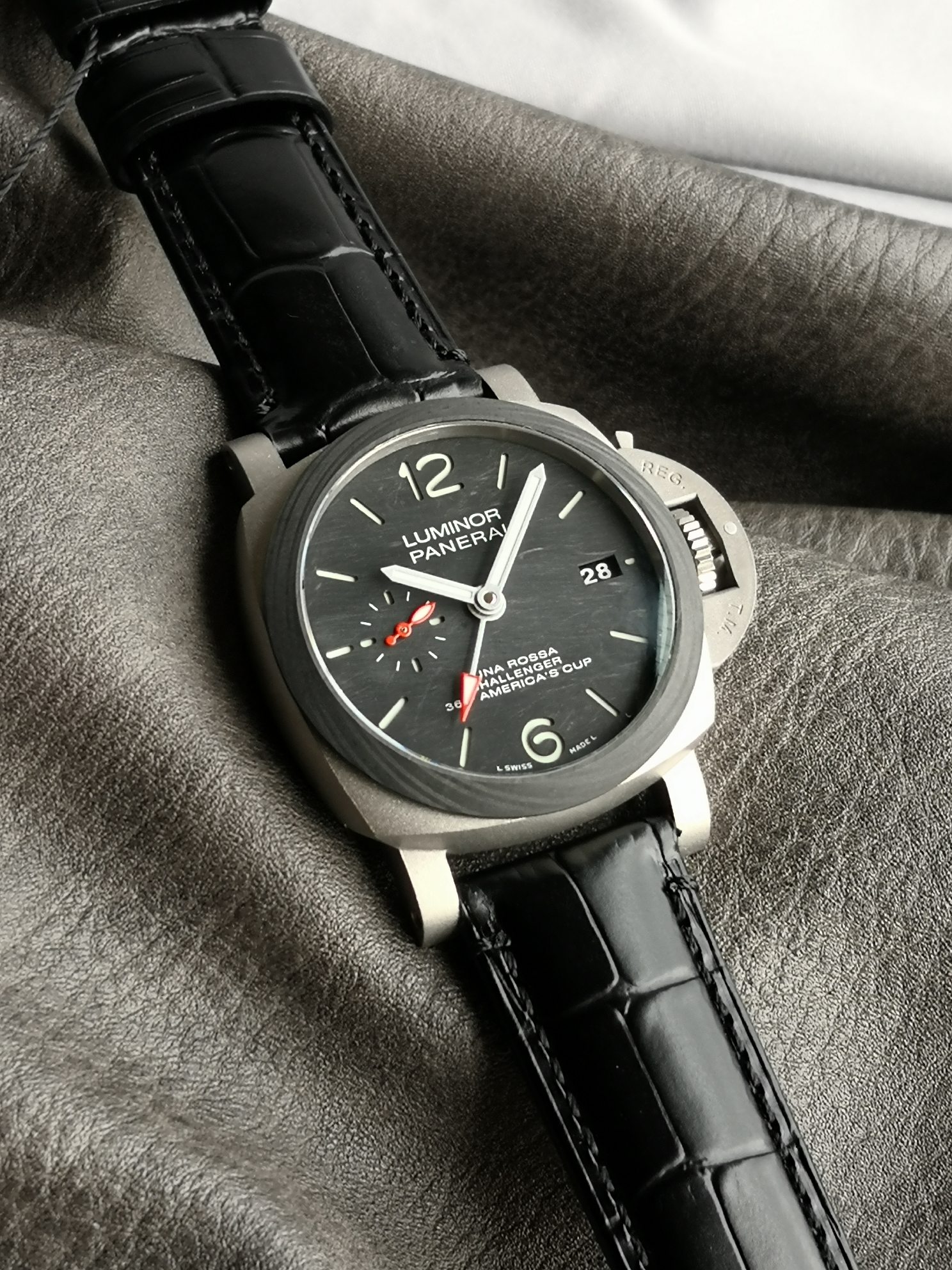 Panerai Sb Pam01096 ,titaniumwatch Case Watch Strap,scafotech Tm Dial, Super-luminova Luminous Luna Rossa Challenger 36th Americas Cup P.9010/gmt Movement,42