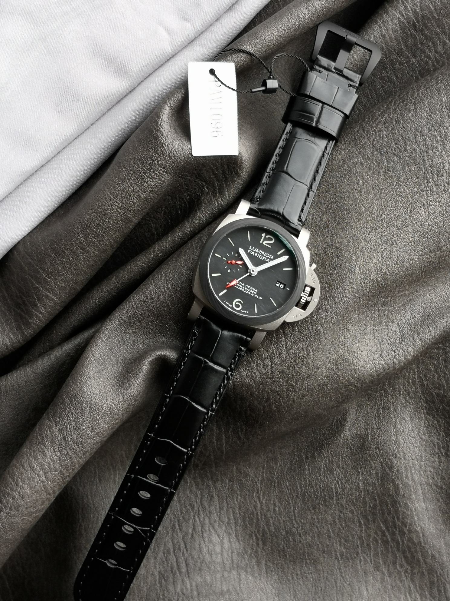 Panerai Sb Pam01096 ,titaniumwatch Case Watch Strap,scafotech Tm Dial, Super-luminova Luminous Luna Rossa Challenger 36th Americas Cup P.9010/gmt Movement,42