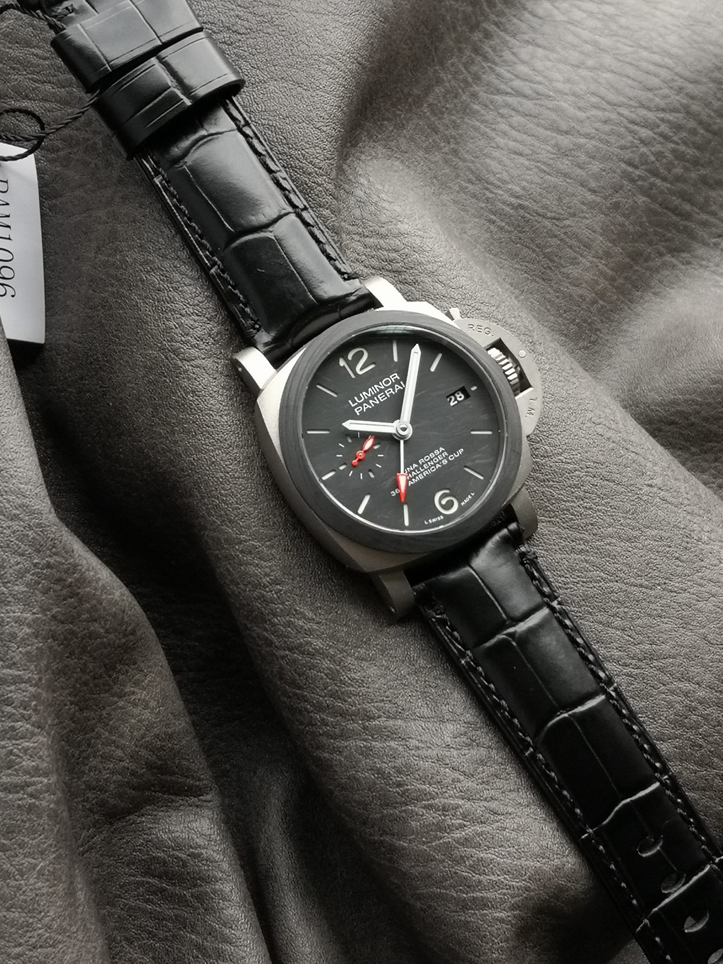 Panerai Sb Pam01096 ,titaniumwatch Case Watch Strap,scafotech Tm Dial, Super-luminova Luminous Luna Rossa Challenger 36th Americas Cup P.9010/gmt Movement,42