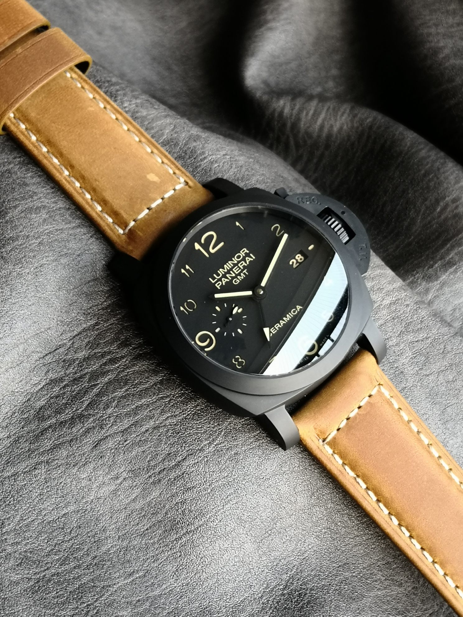 Panerai Sb :panerailuminor 1950 Pam00441 ,ceramicwatch Case,9001 Mechanical,44