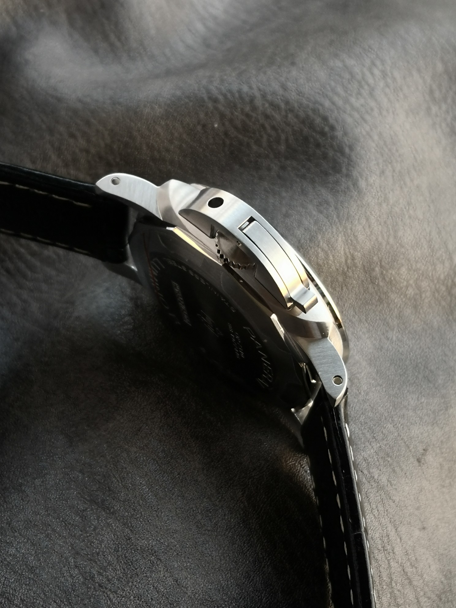 Panerai Sb Pam01312 Watch Case Strap, Dial, Luminous .3 Date Display,9 Cal.p.9010 Mechanicalmovement,44