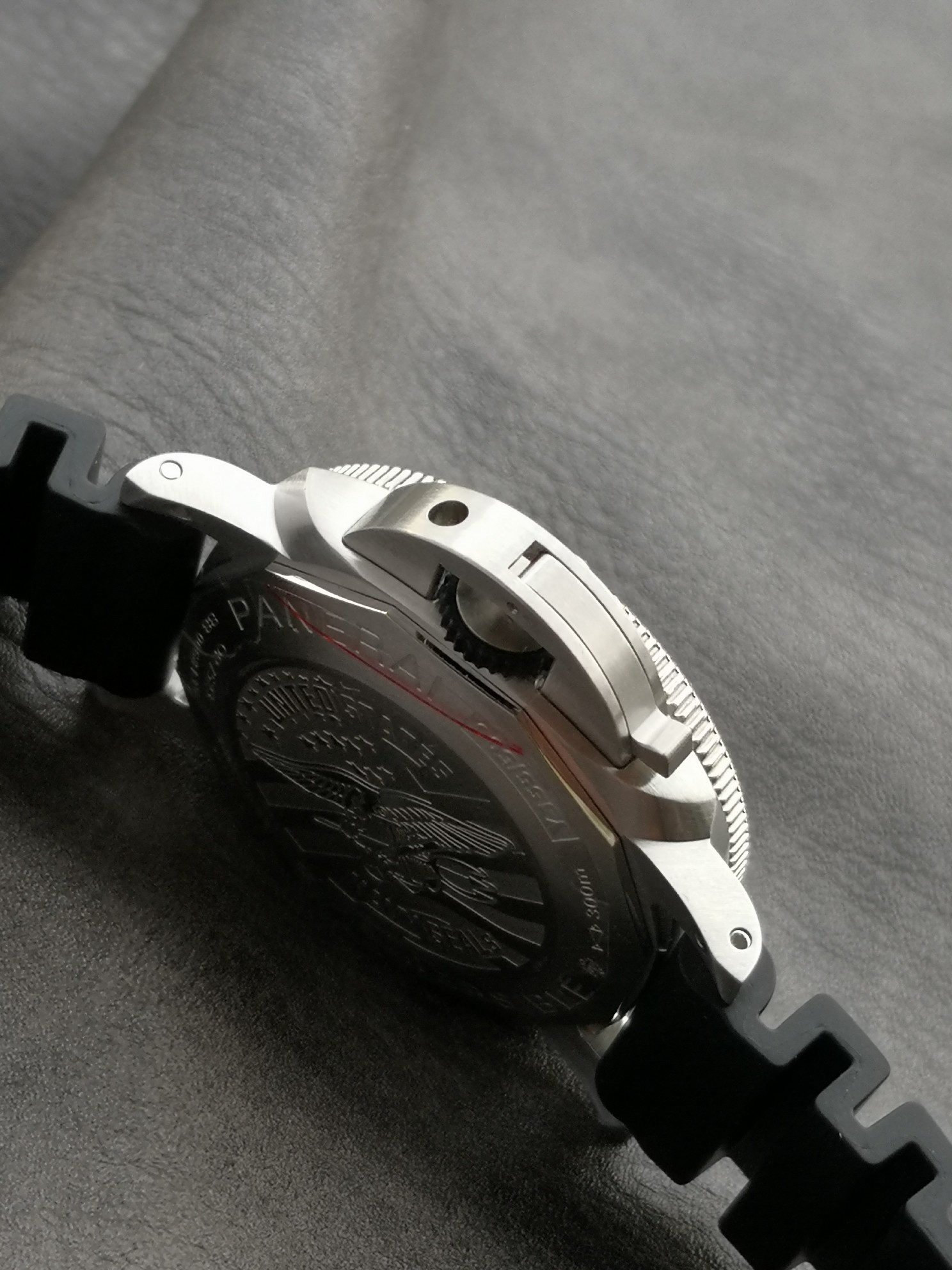 Panerai Sb Pam01323 Watch Case Strap, Dial, Cal.p.9000 Mechanicalmovement,44