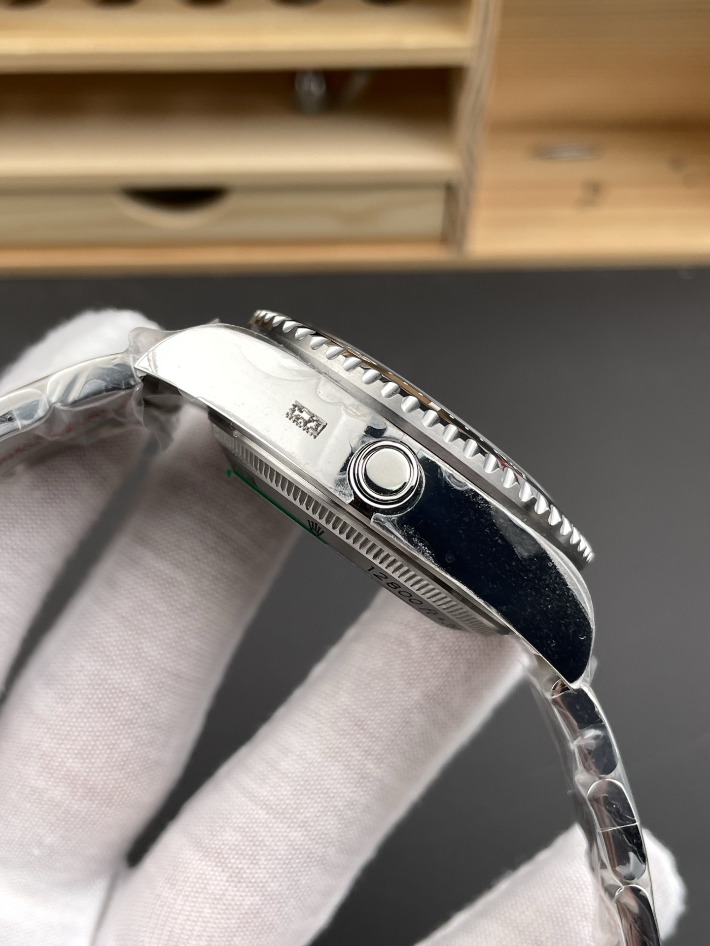 Rolex V9 Deep Dive /44 mm /3235