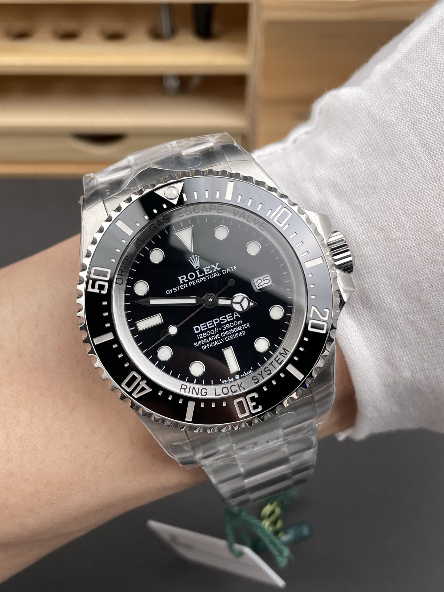 Rolex V9 Deep Dive /44 mm /3235