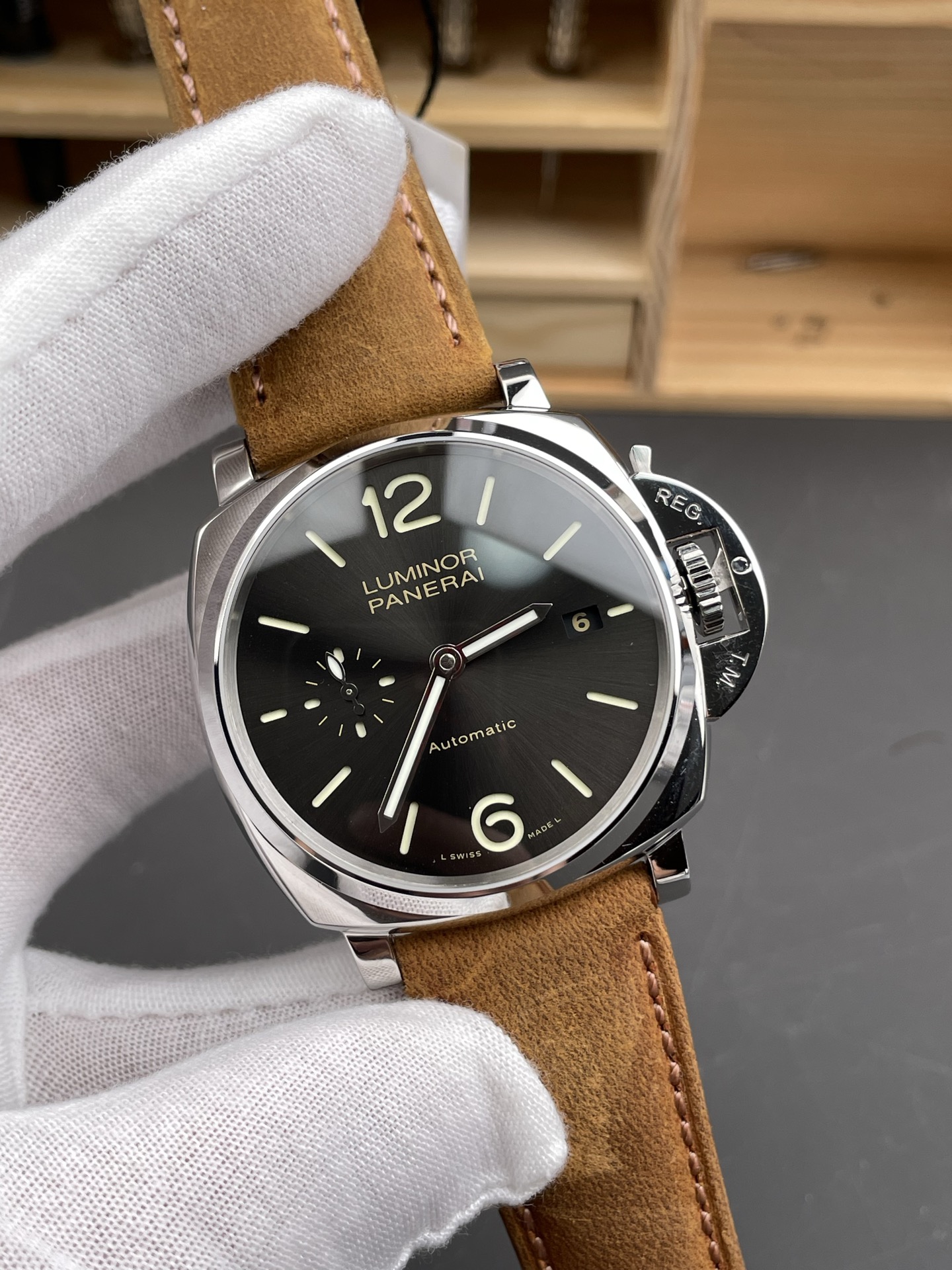 Panerai Vs Pam904/42 mm /p9010