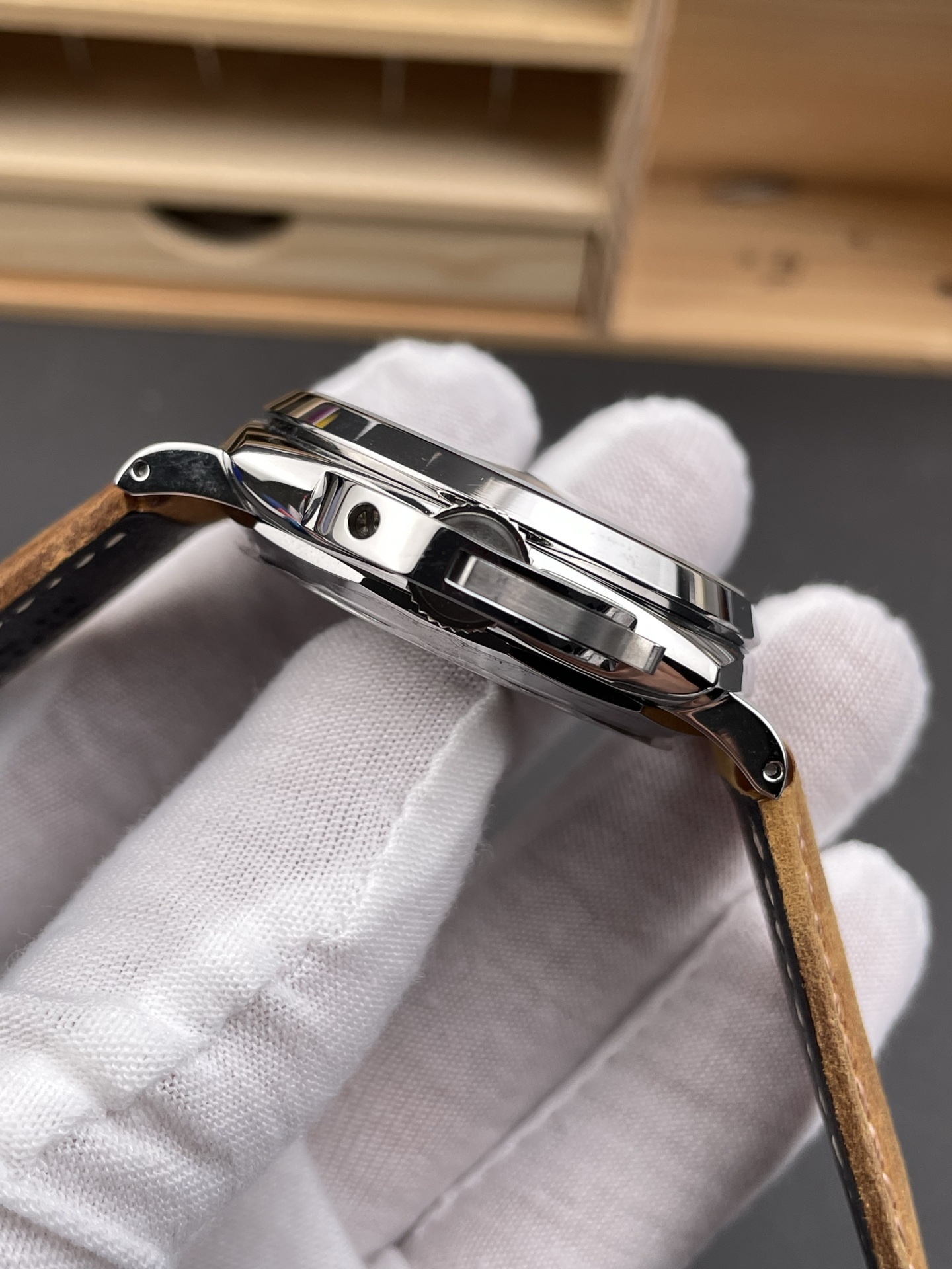 Panerai Vs Pam904/42 mm /p9010