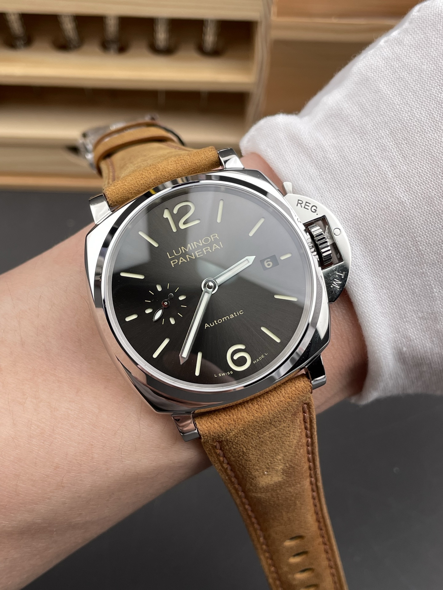 Panerai Vs Pam904/42 mm /p9010