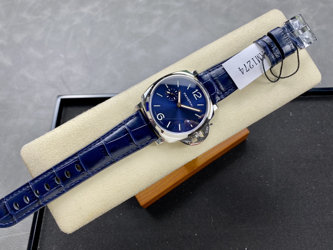 Panerai Vs Paneraipam1274 P.900 movement 42mm