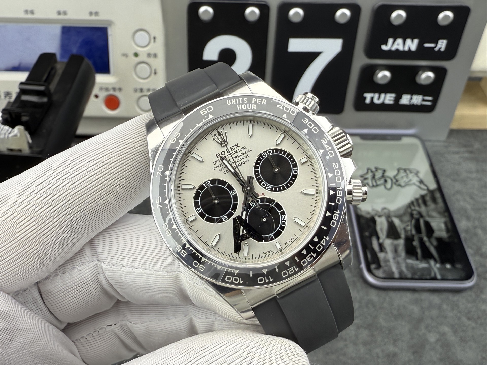 Rolex Vs New Style /40 mm /4131 / 136g