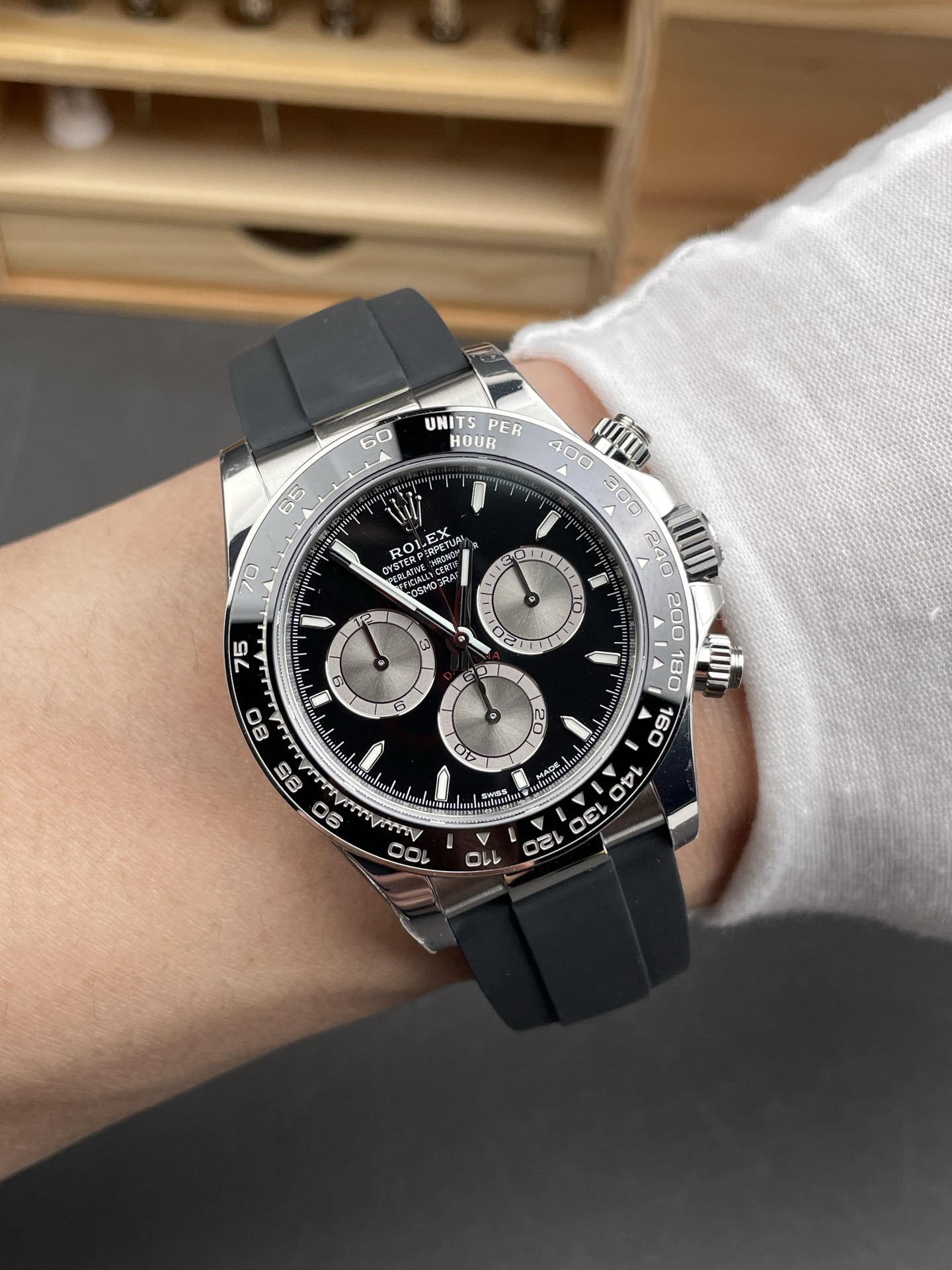 Rolex Vs New Style V1 /40 mm /4131 /110g