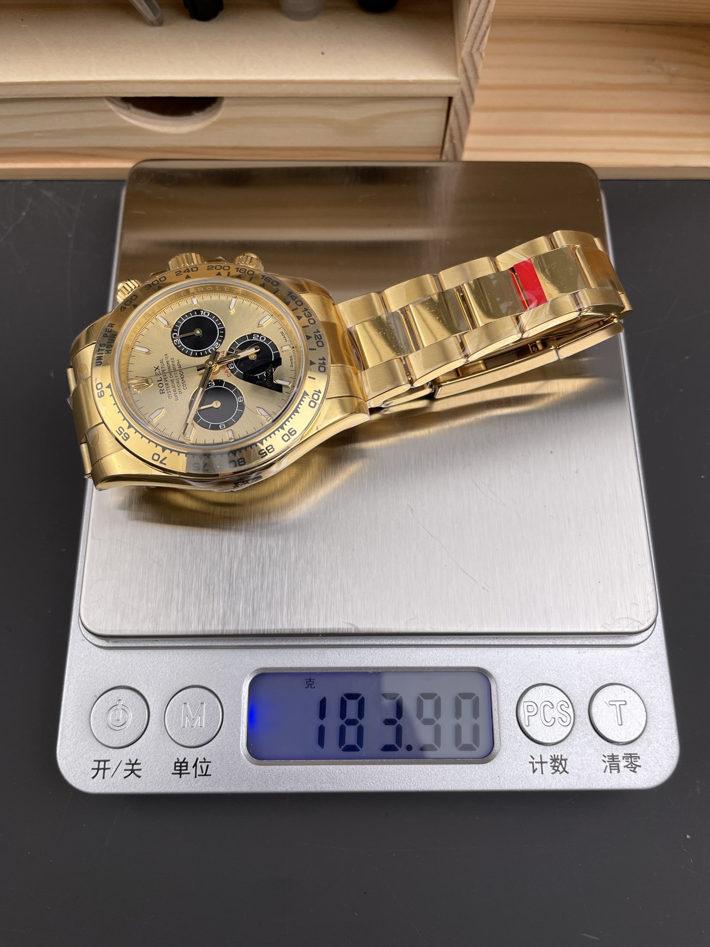 Rolex Vs New Style /40 mm /4131 / 183g