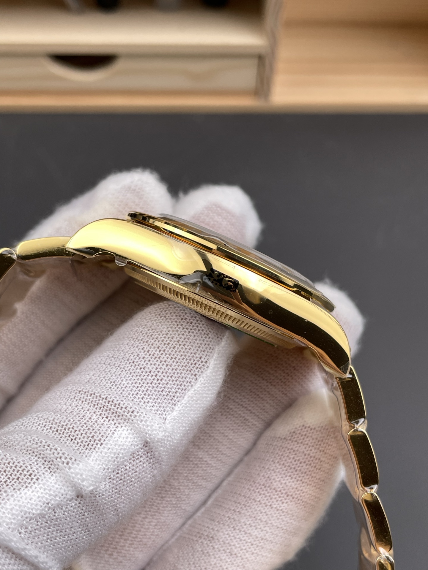 Rolex Vs New Style /40 mm /4131 / 183g