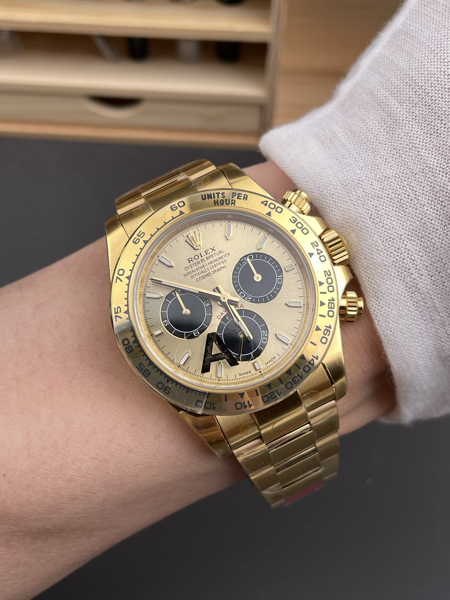 Rolex Vs New Style /40 mm /4131 / 183g