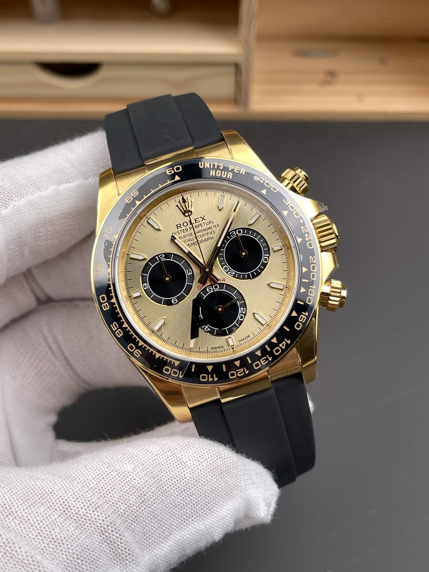 Rolex Vs New Style /40 mm /4131 / 137g