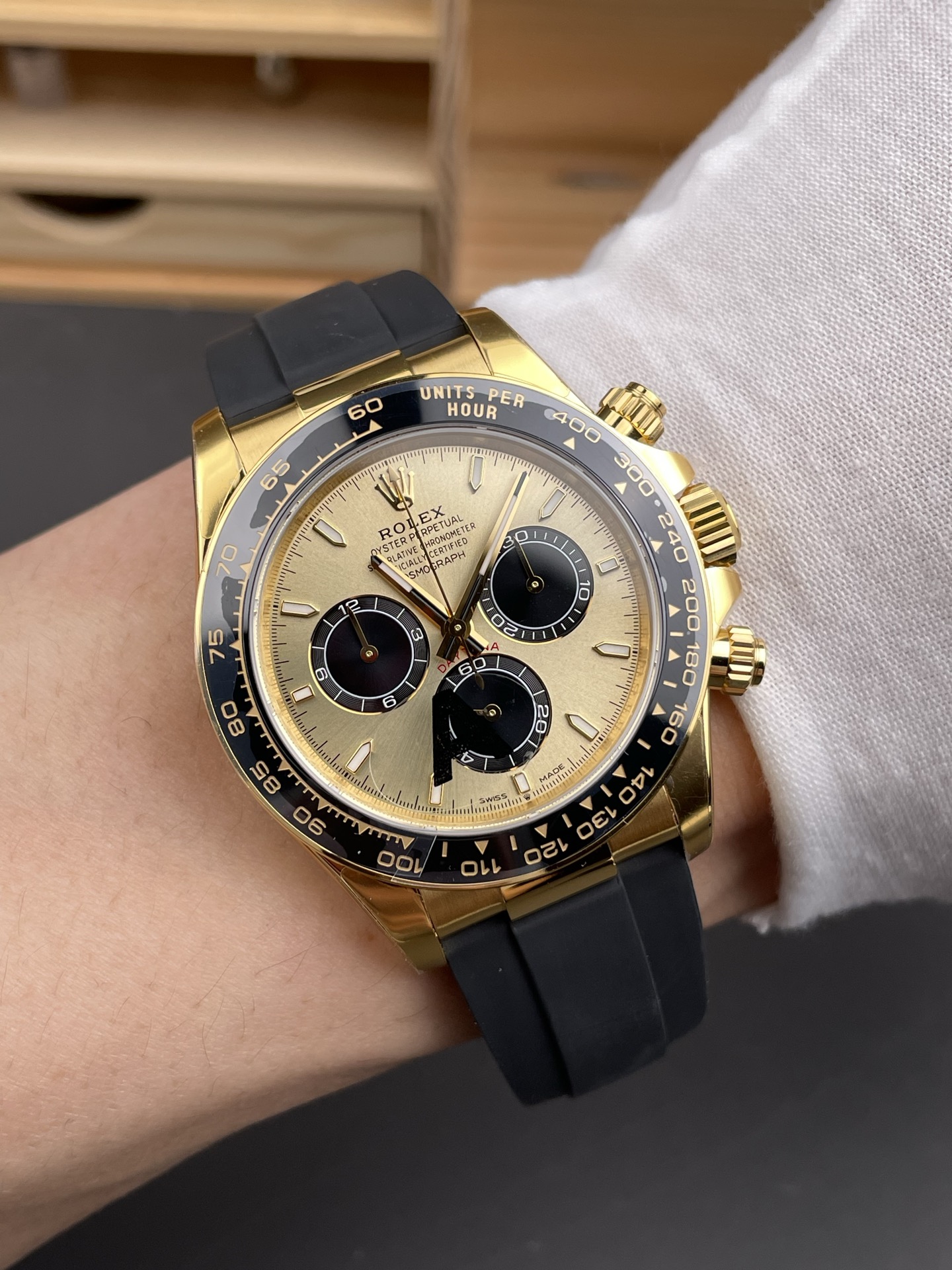 Rolex Vs New Style /40 mm /4131 / 137g