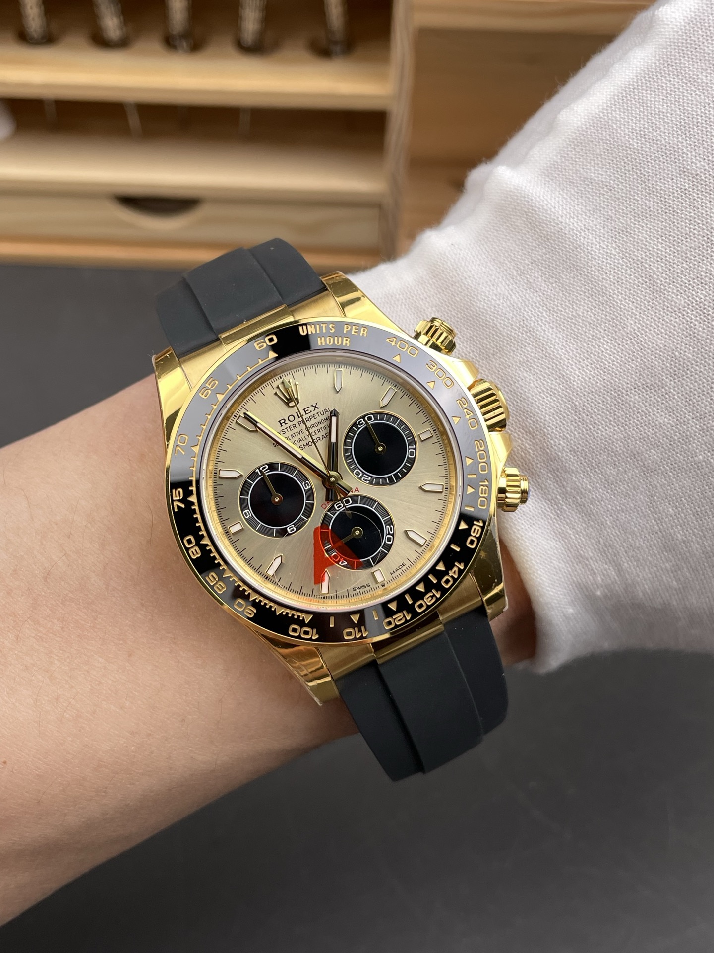 Rolex Vs New Style V1 /40 mm /4131 /110g