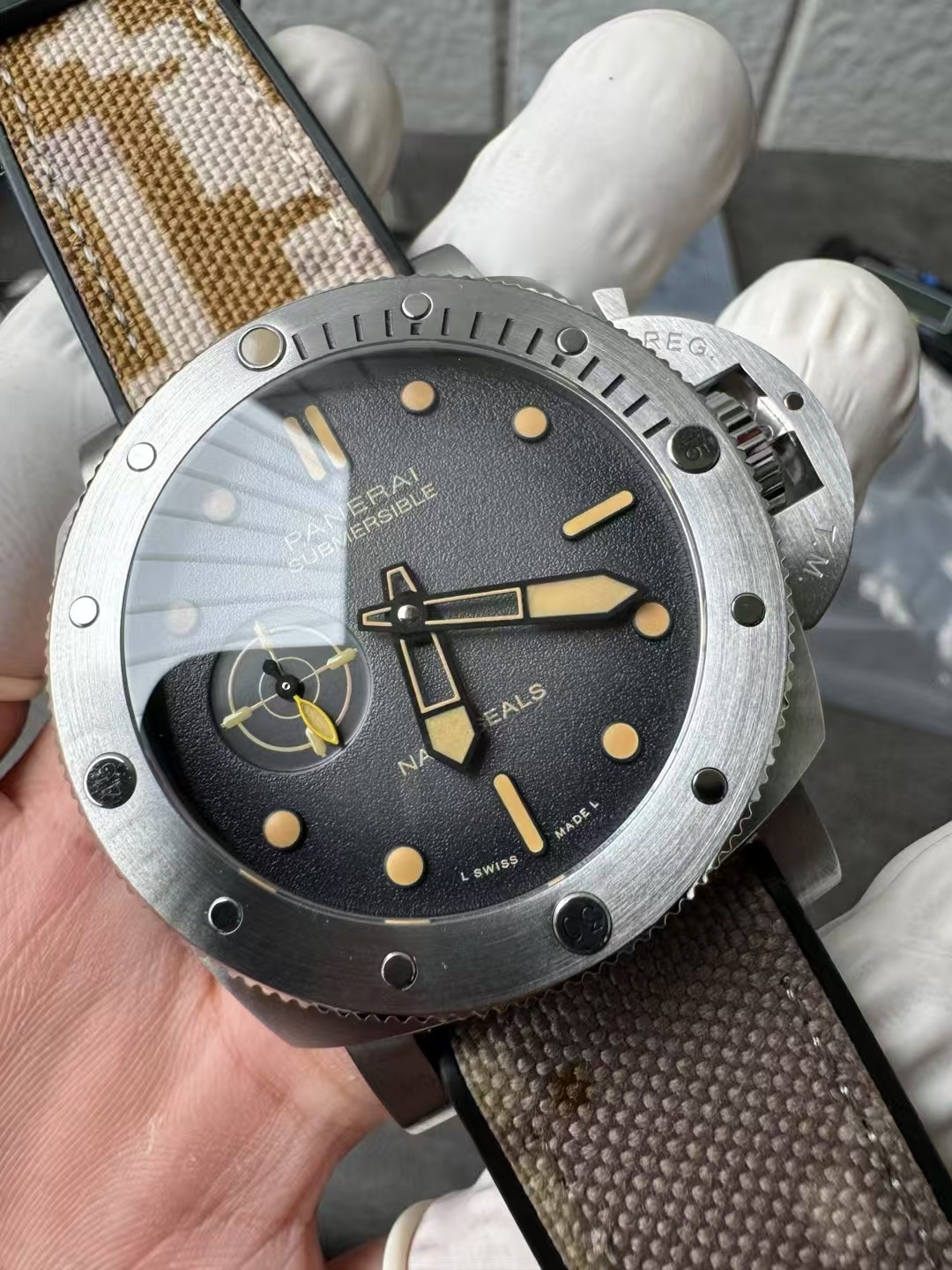 Panerai Vs Pam1518 44 mm Movement, Watch Dial, Strap