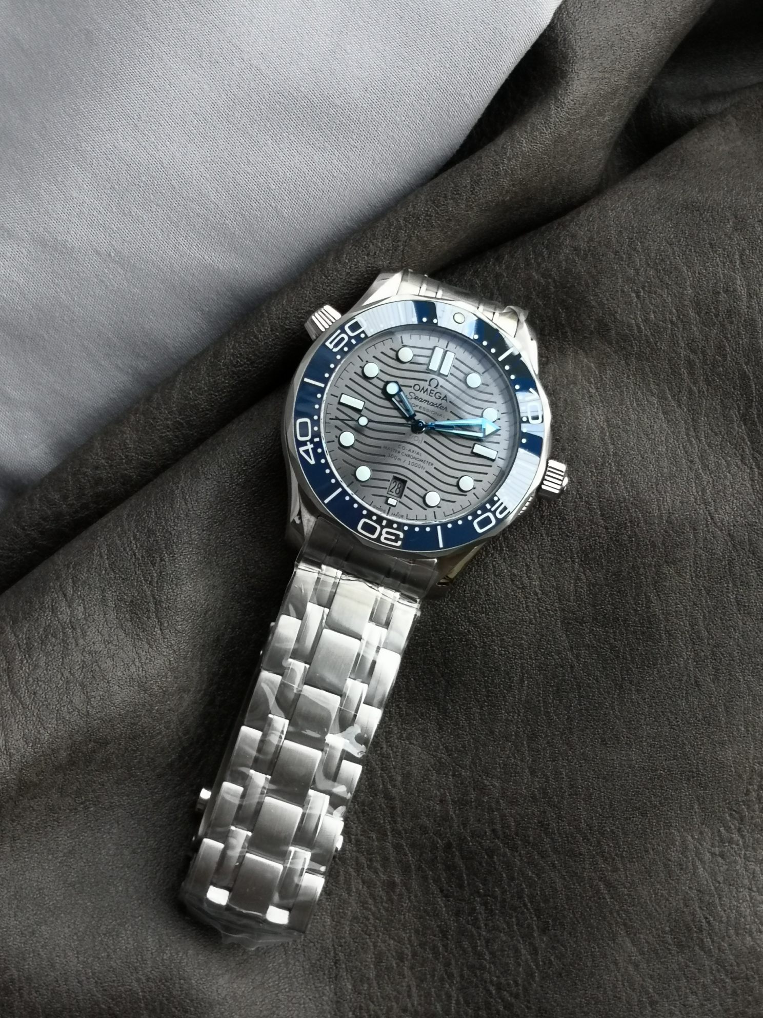 Omega Vs 001 Watch Case ,ceramicwatch Dial Pvd ,6 Hands Markers Super-luminovaluminous 8800 Mechanicalmovement,42