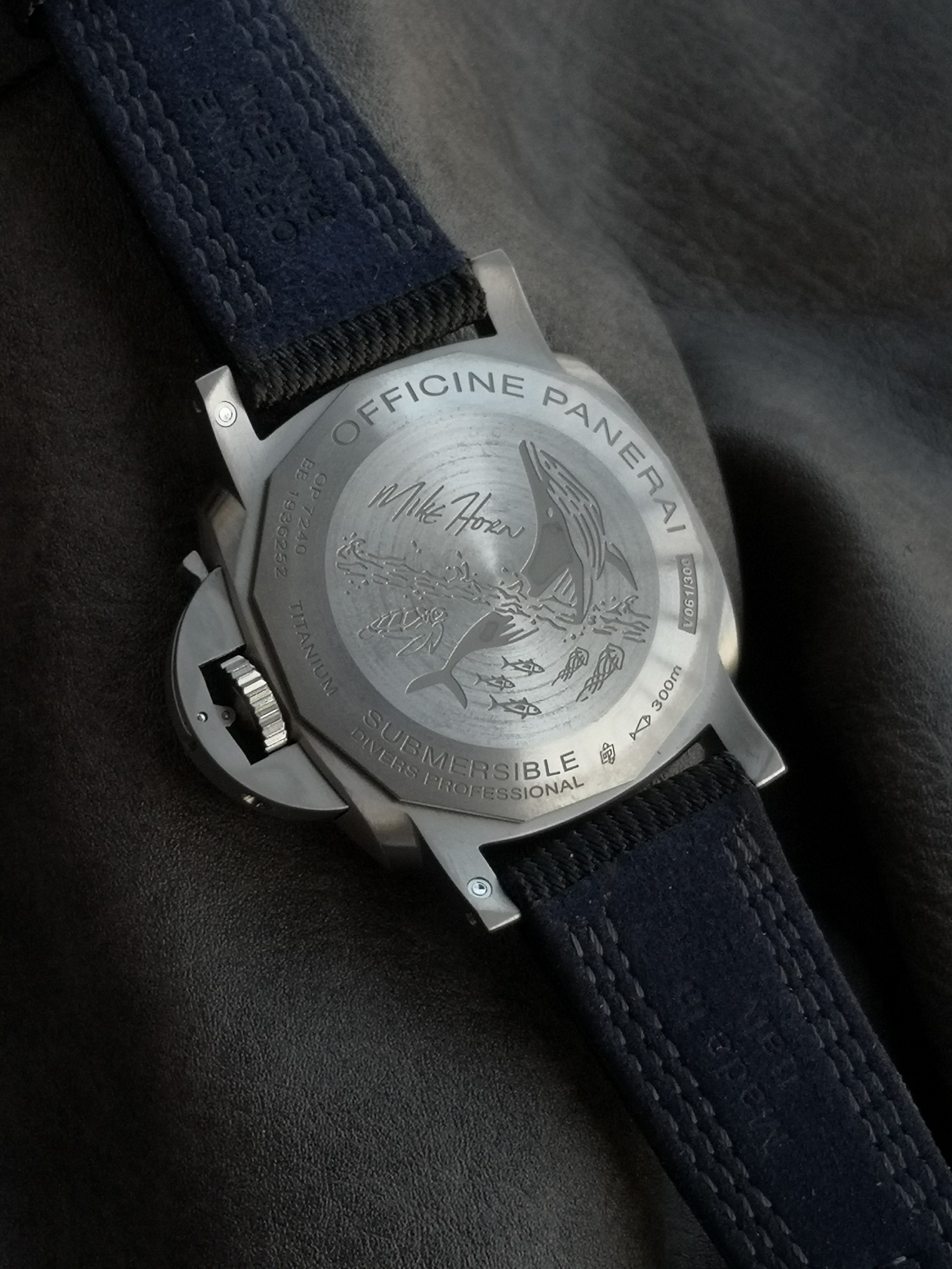 Panerai Vs Pam00984 Eco-titanium Pet Watch Strap, Luminous Markers ,3 Date Display,9 Cal.p.9010 Mechanicalmovement,size:47