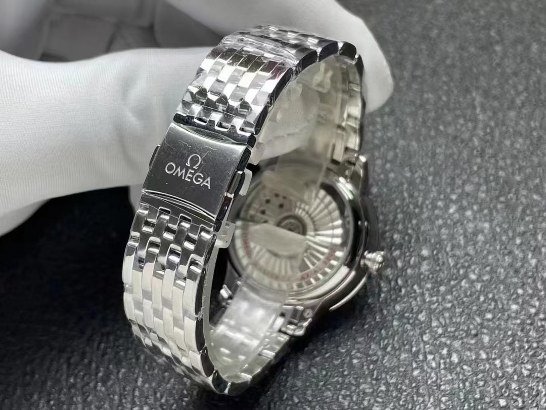 Omega Vs Womensmechanical 34 mm Omega8800 movement, Womens ,mechanical