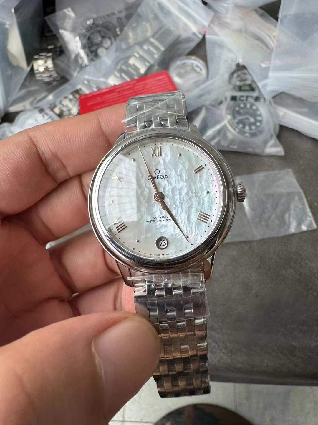 Omega Vs Womensmechanical -omega 34 mm Omega8800 movement, Womens ,mechanical