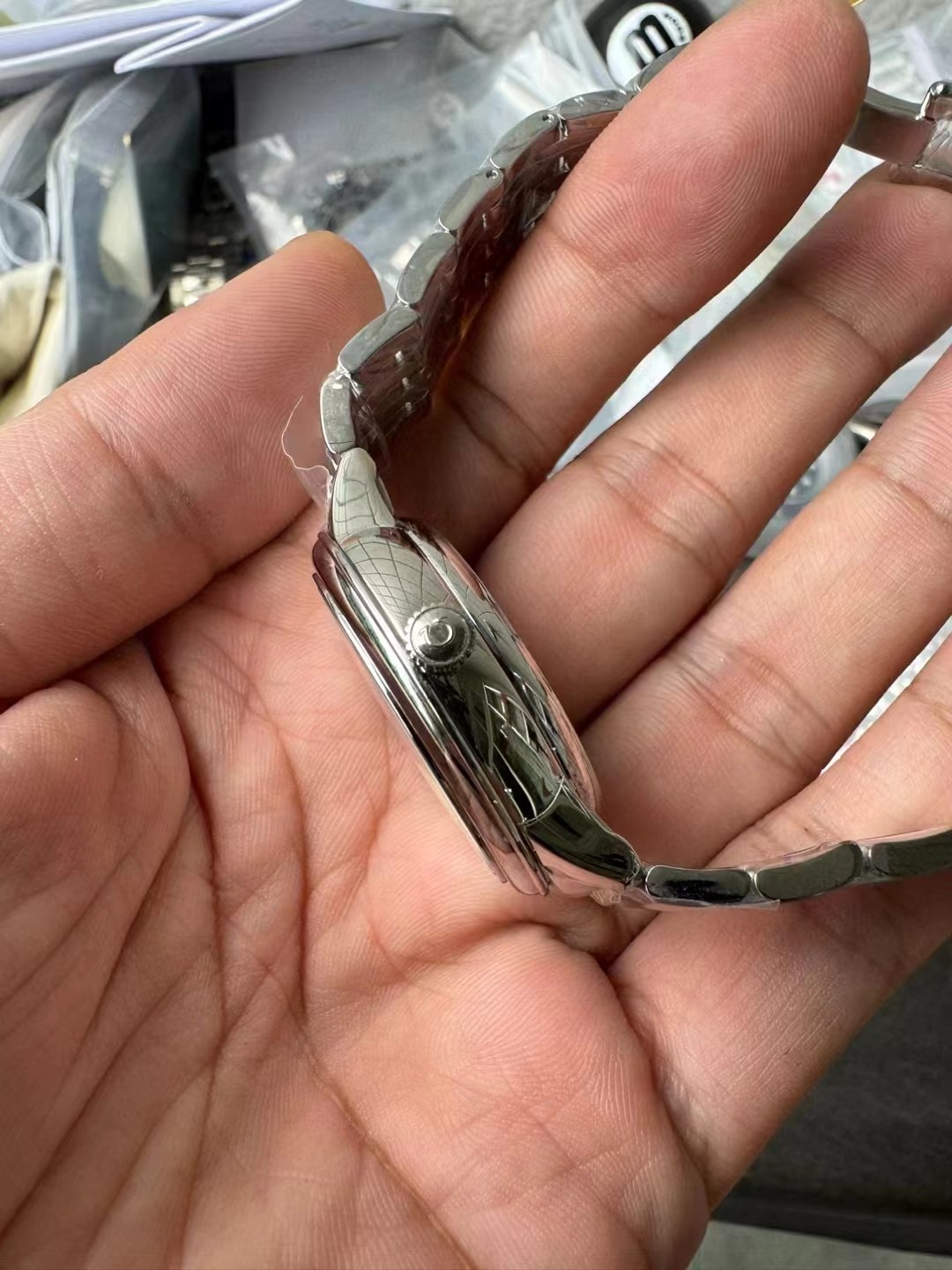 Omega Vs Womensmechanical -omega 34 mm Omega8800 movement, Womens ,mechanical