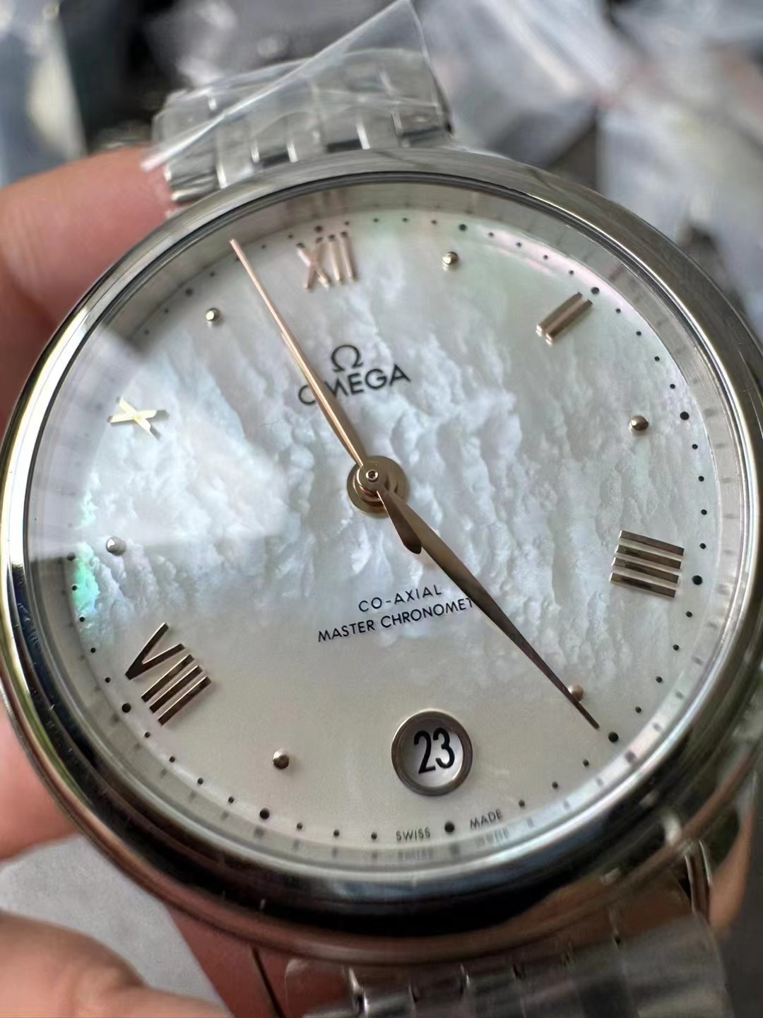 Omega Vs Womensmechanical -omega 34 mm Omega8800 movement, Womens ,mechanical