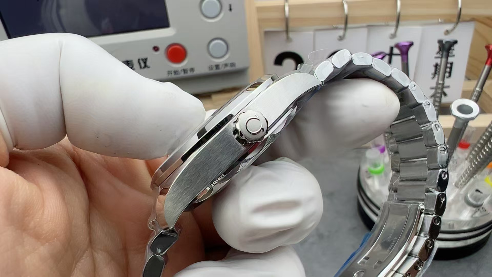 Omega Vs -omega ,38 mm Mold Openingsize, Movement, Watch Dial