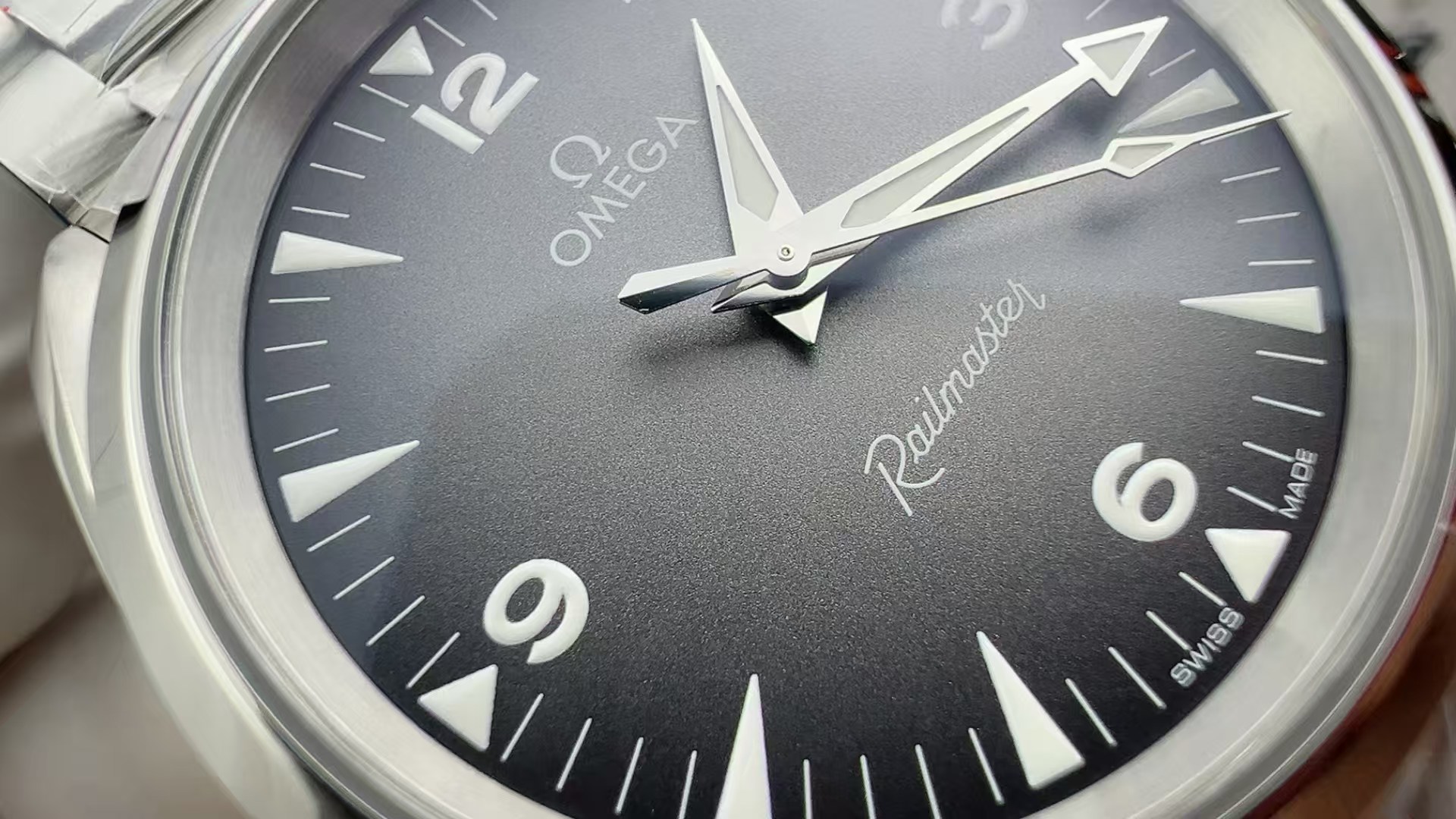 Omega Vs -omega ,38 mm Mold Openingsize, Movement, Watch Dial