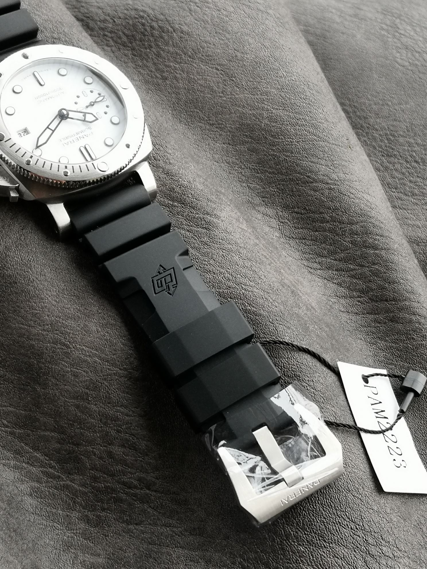 Panerai Vs Pam02223 Watch Case Strap, Dial, P.900 Mechanicalmovement,size:42