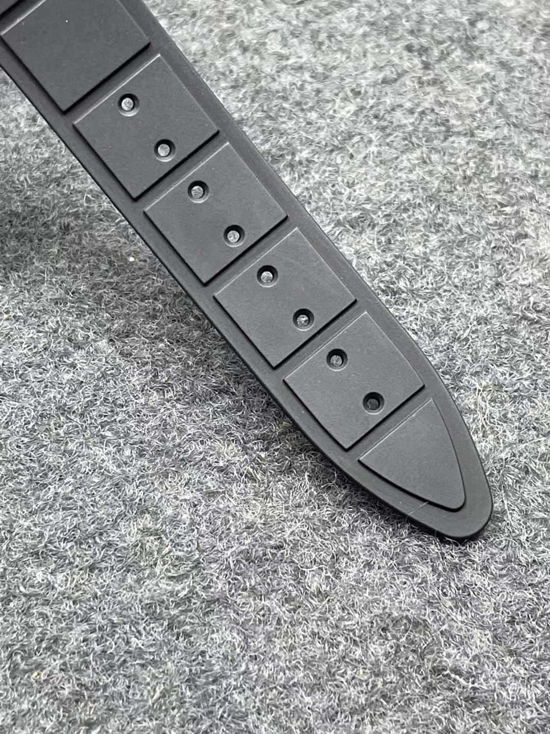 Roger Dubuis Ys 45mm