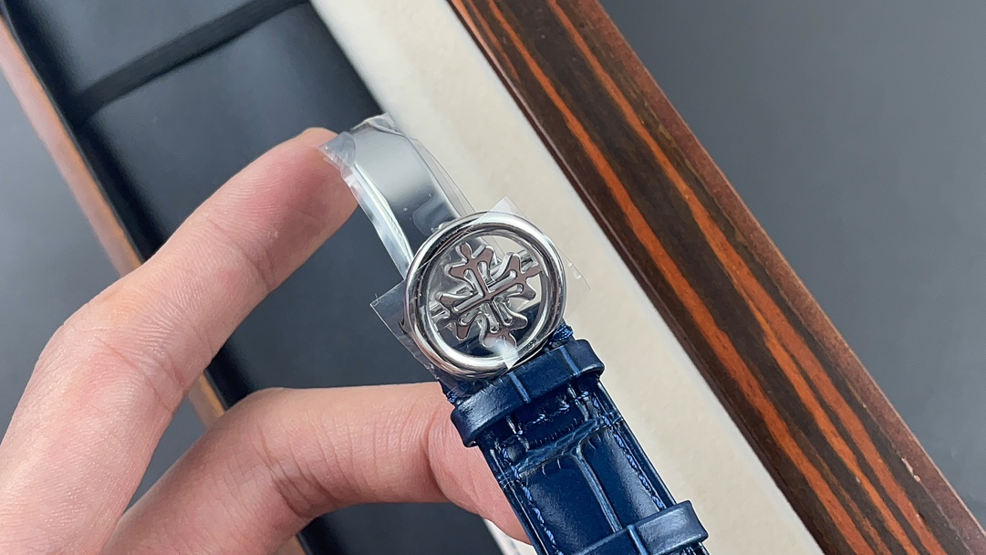 Patek Philippe 43 mm 240 Movement Yl-- 1