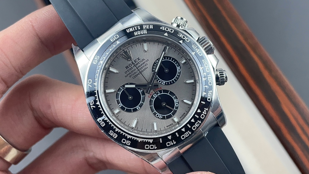 Rolex 40 mm 4131 movement Clean-- 1