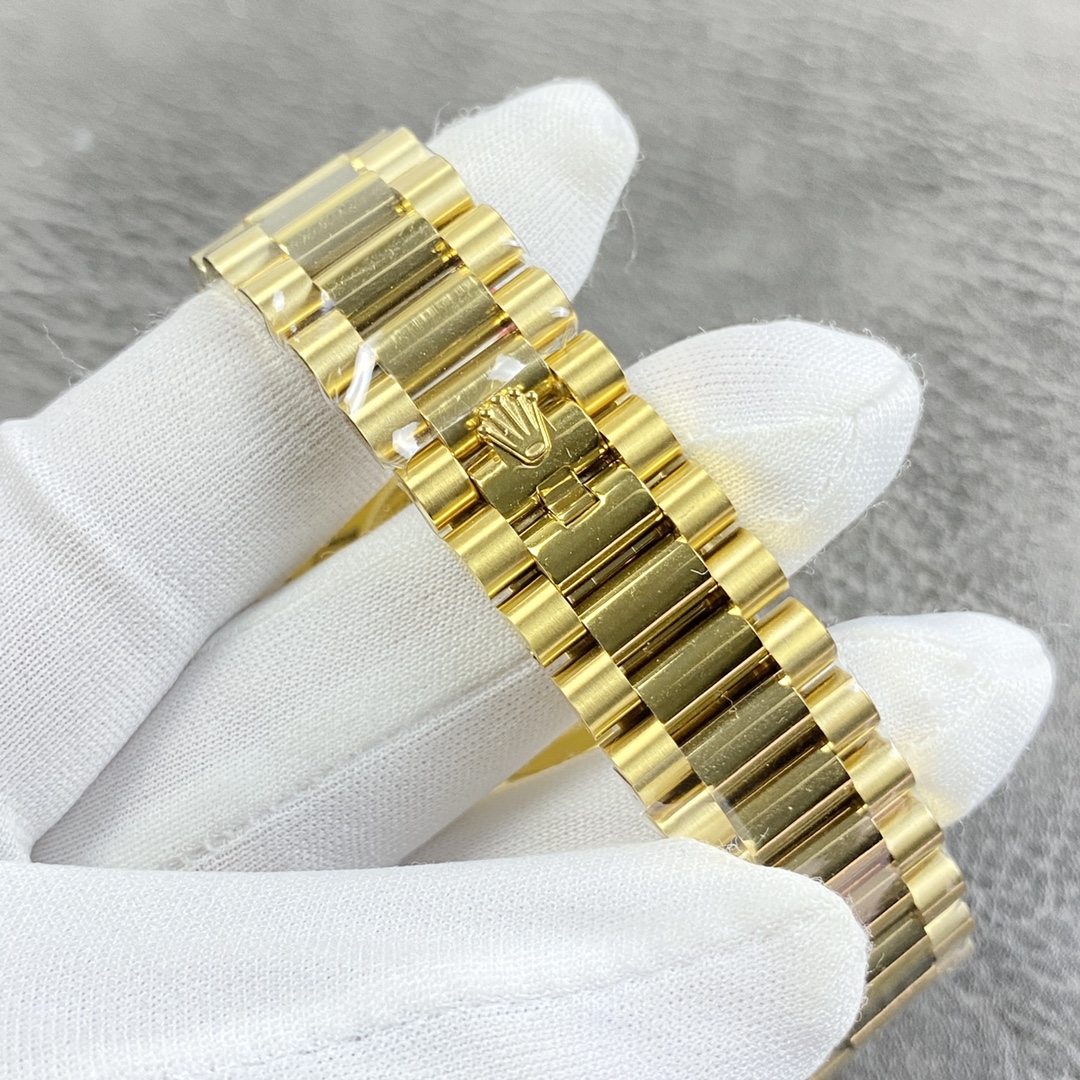 Rolex M228238-0004 40 mm diameter Dd 2834 movement Gm