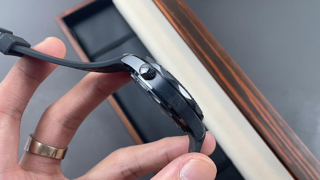 Omega Omegaω 300 5 mm 8806 movement 1