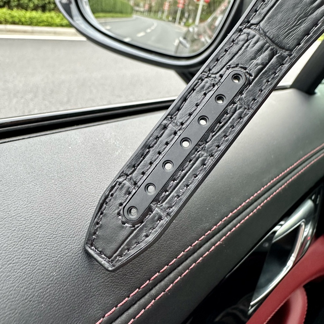 Omega Vs 1, Ceramic 2,41 3,8900 Movement