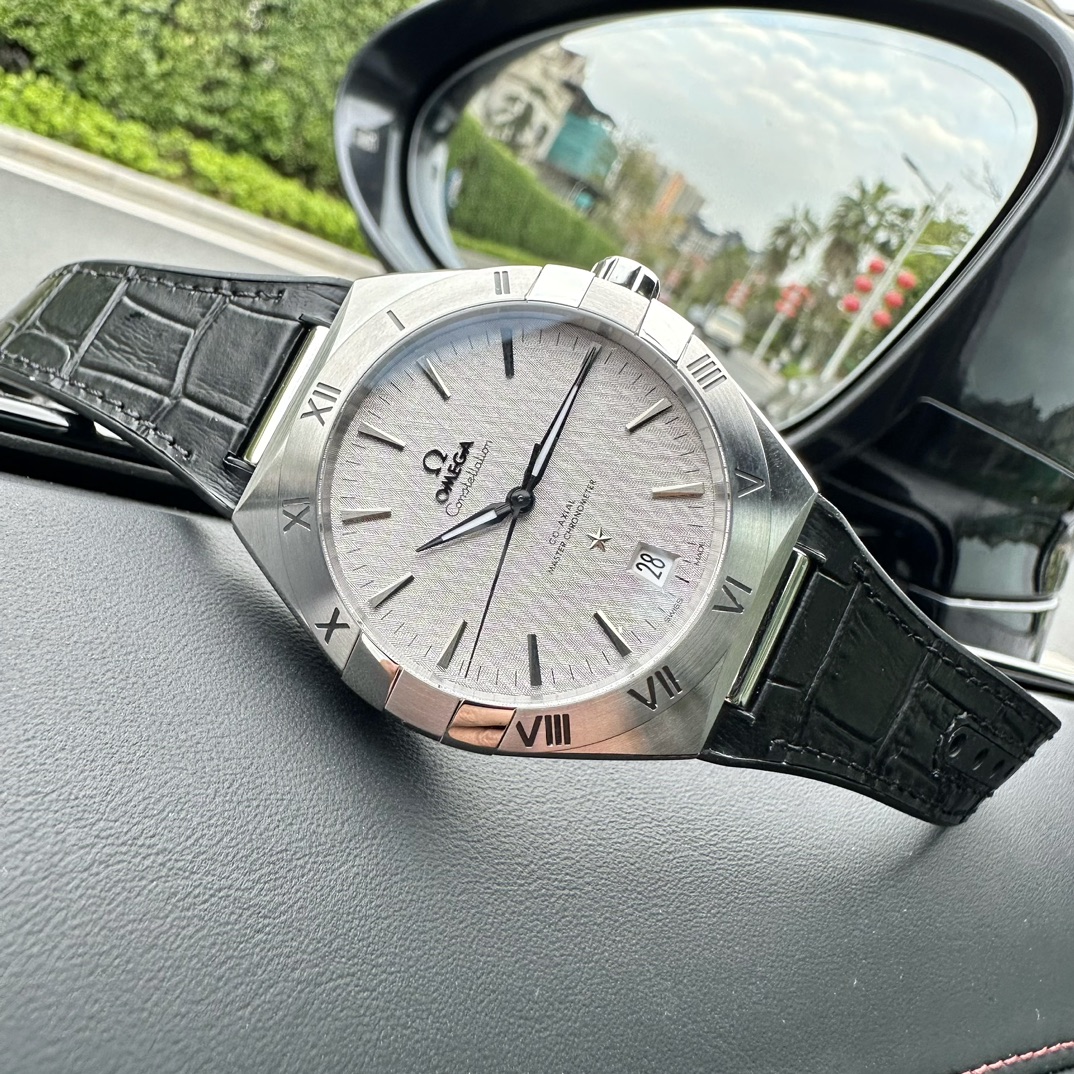 Omega Vs 1, Ceramic 2,41 3,8900 Movement