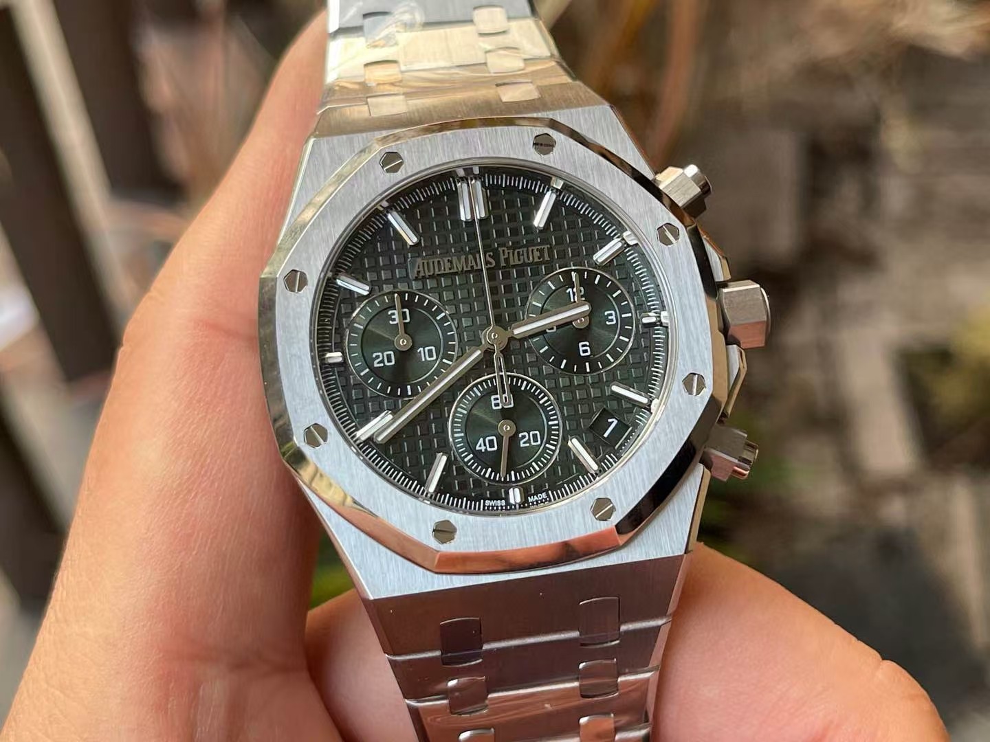 Audemars Piguet / Chronograph4401 Movement Aps 26240st Ceramic/ calidre.4401 Movement.thickness Original .size4112.4 mm Date Display,chronograph,luminous,waterproof