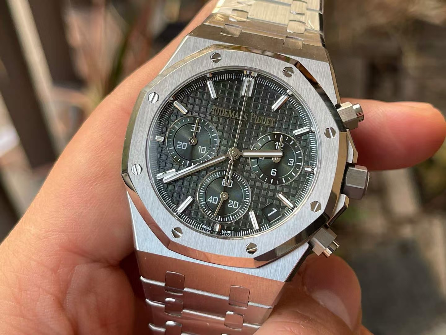 Audemars Piguet / Chronograph4401 Movement Aps 26240st Ceramic/ calidre.4401 Movement.thickness Original .size4112.4 mm Date Display,chronograph,luminous,waterproof