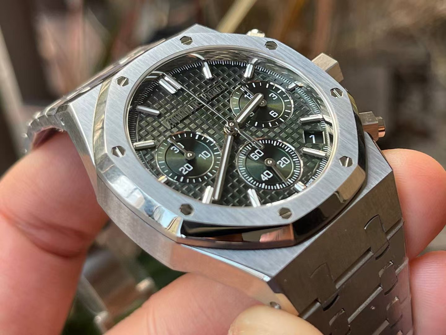 Audemars Piguet / Chronograph4401 Movement Aps 26240st Ceramic/ calidre.4401 Movement.thickness Original .size4112.4 mm Date Display,chronograph,luminous,waterproof