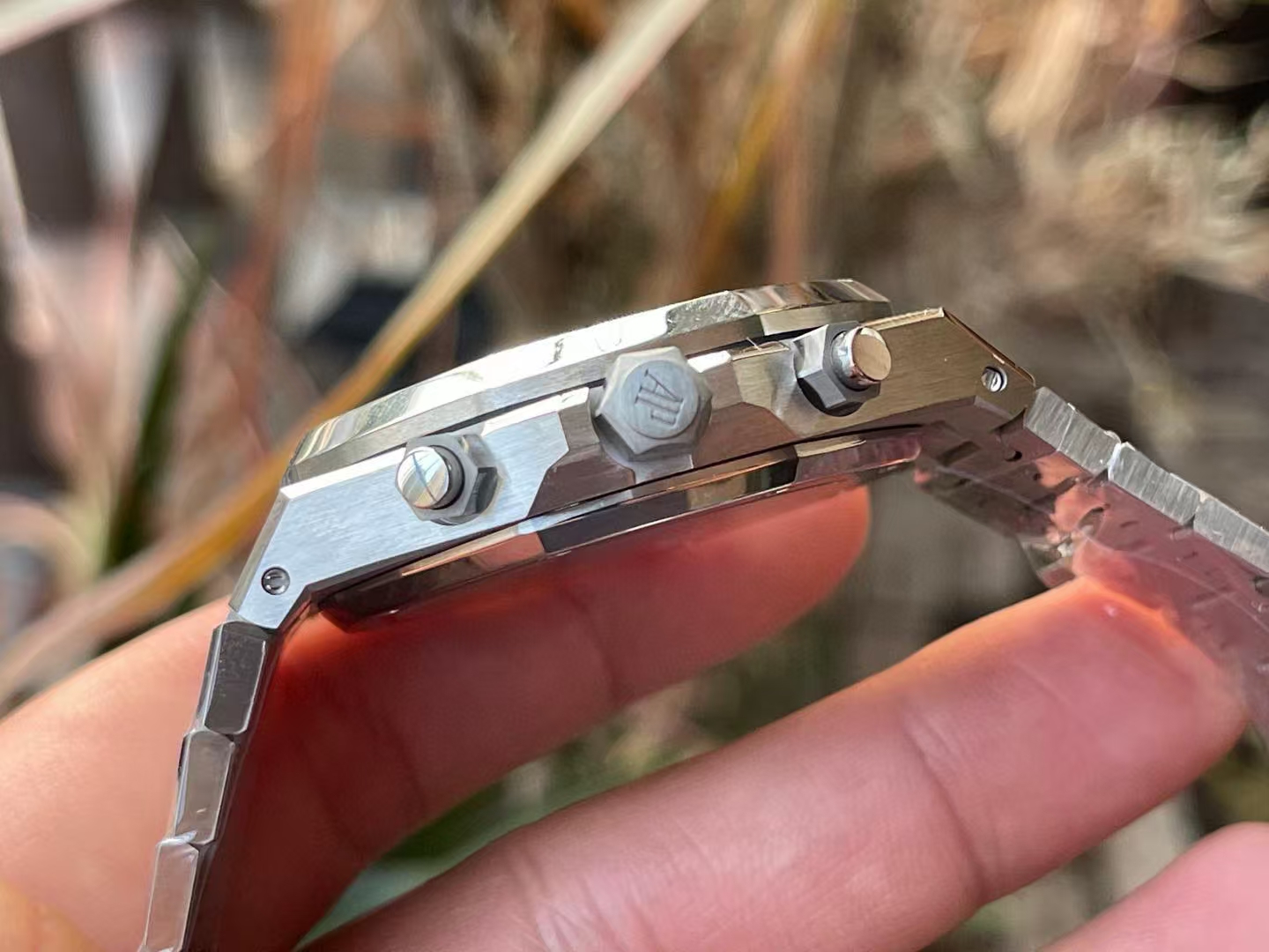 Audemars Piguet / Chronograph4401 Movement Aps 26240st Ceramic/ calidre.4401 Movement.thickness Original .size4112.4 mm Date Display,chronograph,luminous,waterproof