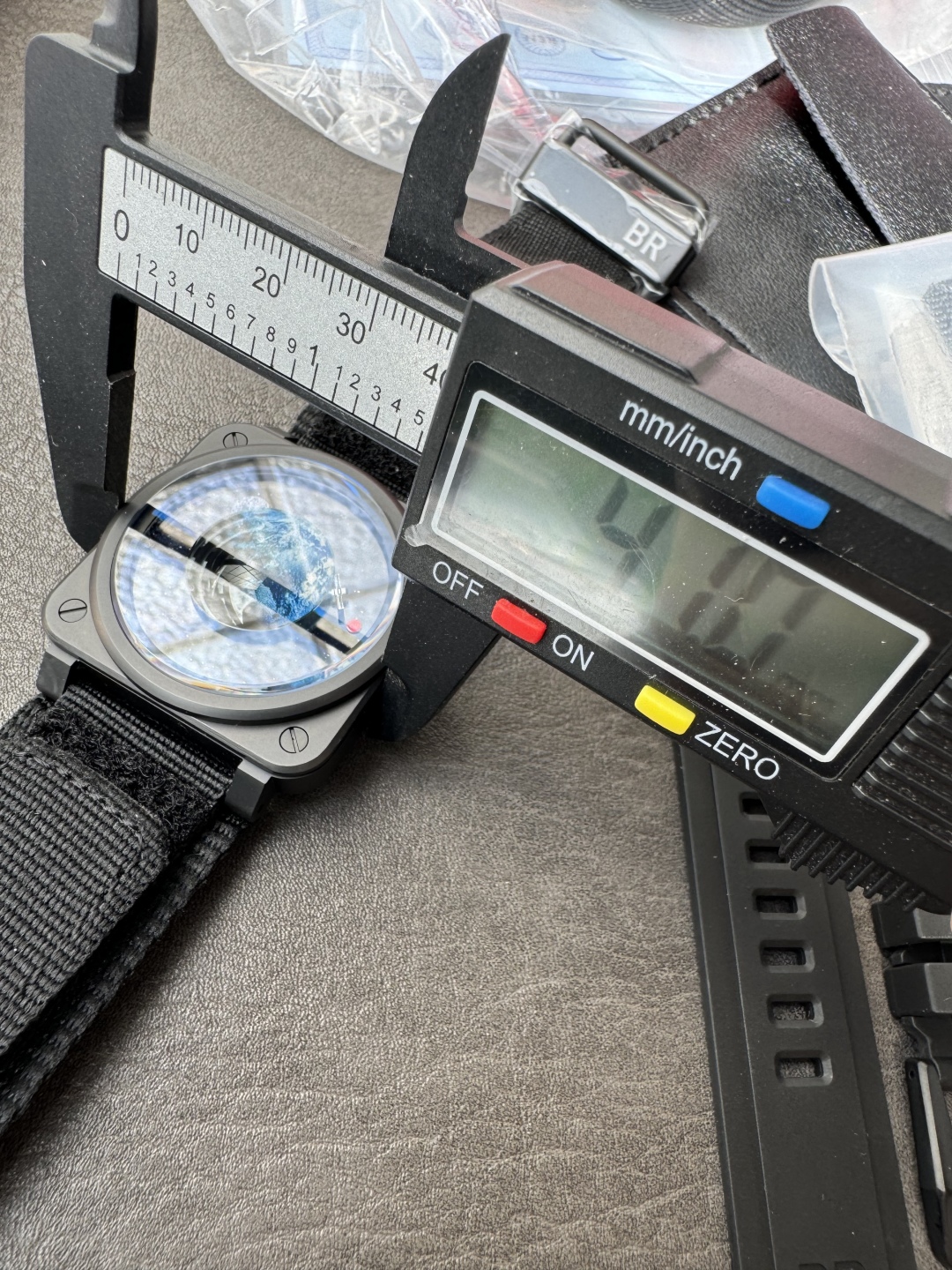 Bell Ross Gram,bell Rossbr-03 Astrobe Diameter41 mm Thickness11.6