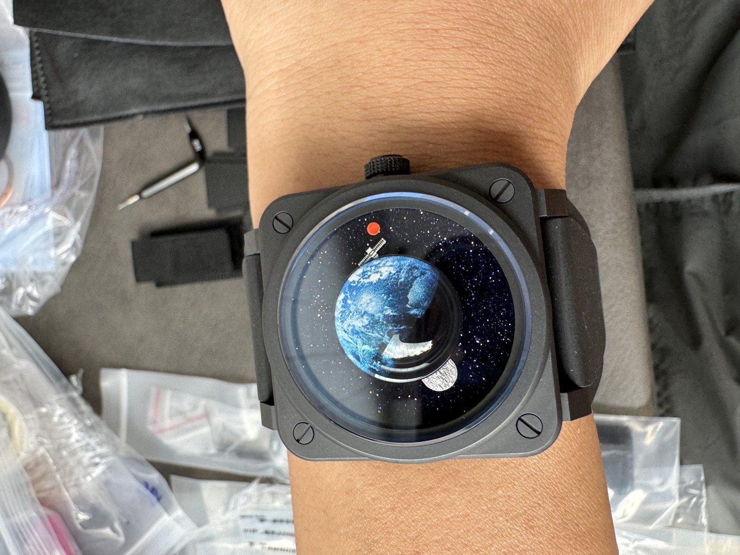 Bell Ross Gram,bell Rossbr-03 Astrobe Diameter41 mm Thickness11.6